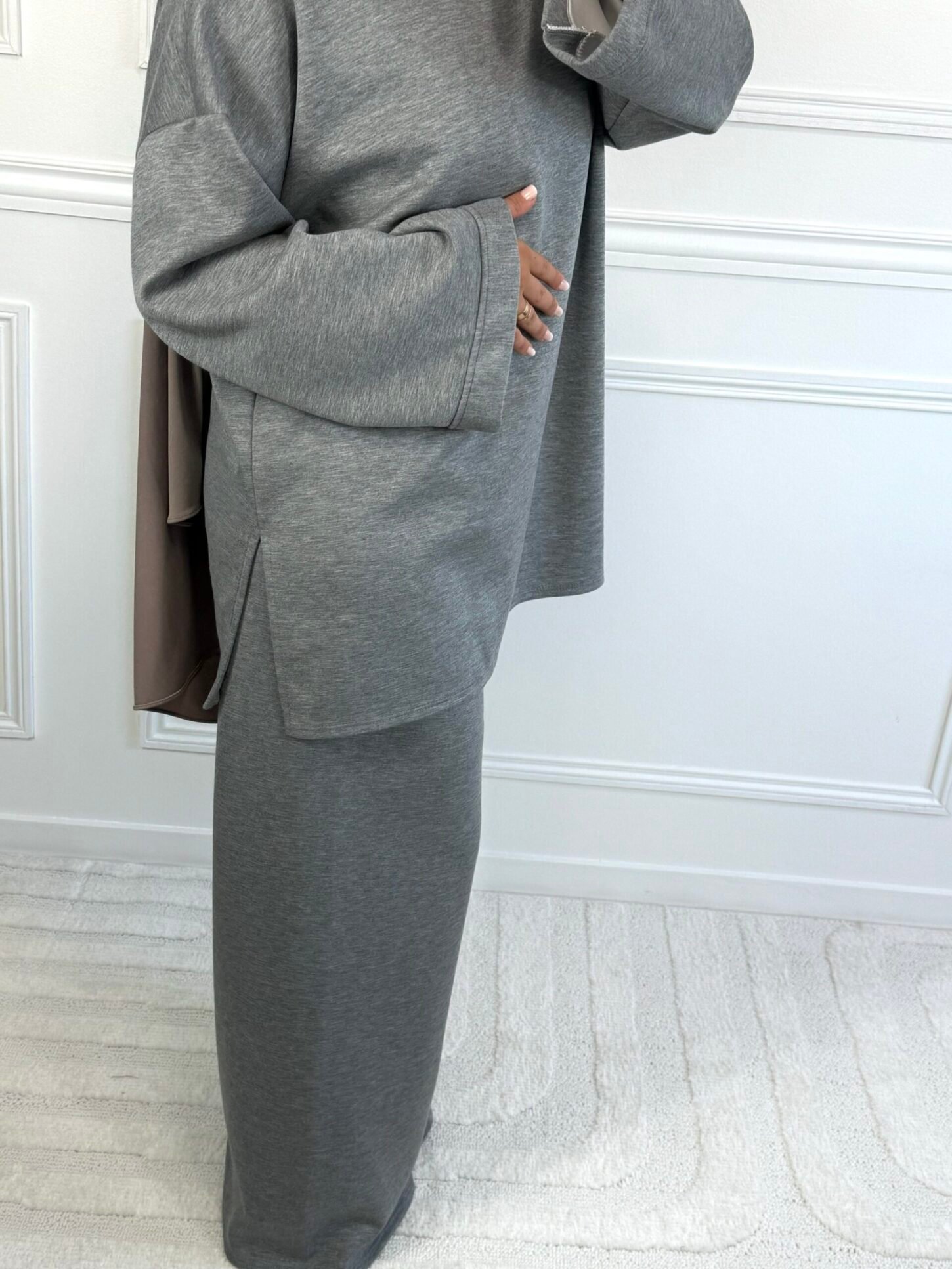Saya - gris – Image 2