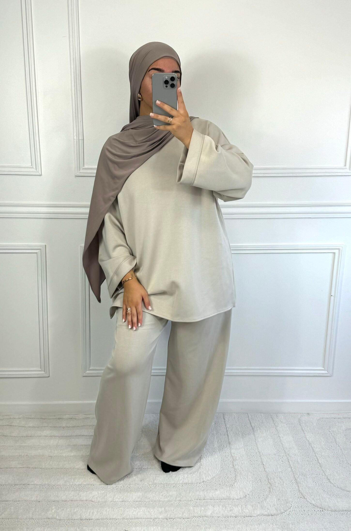 Saya - beige – Image 3