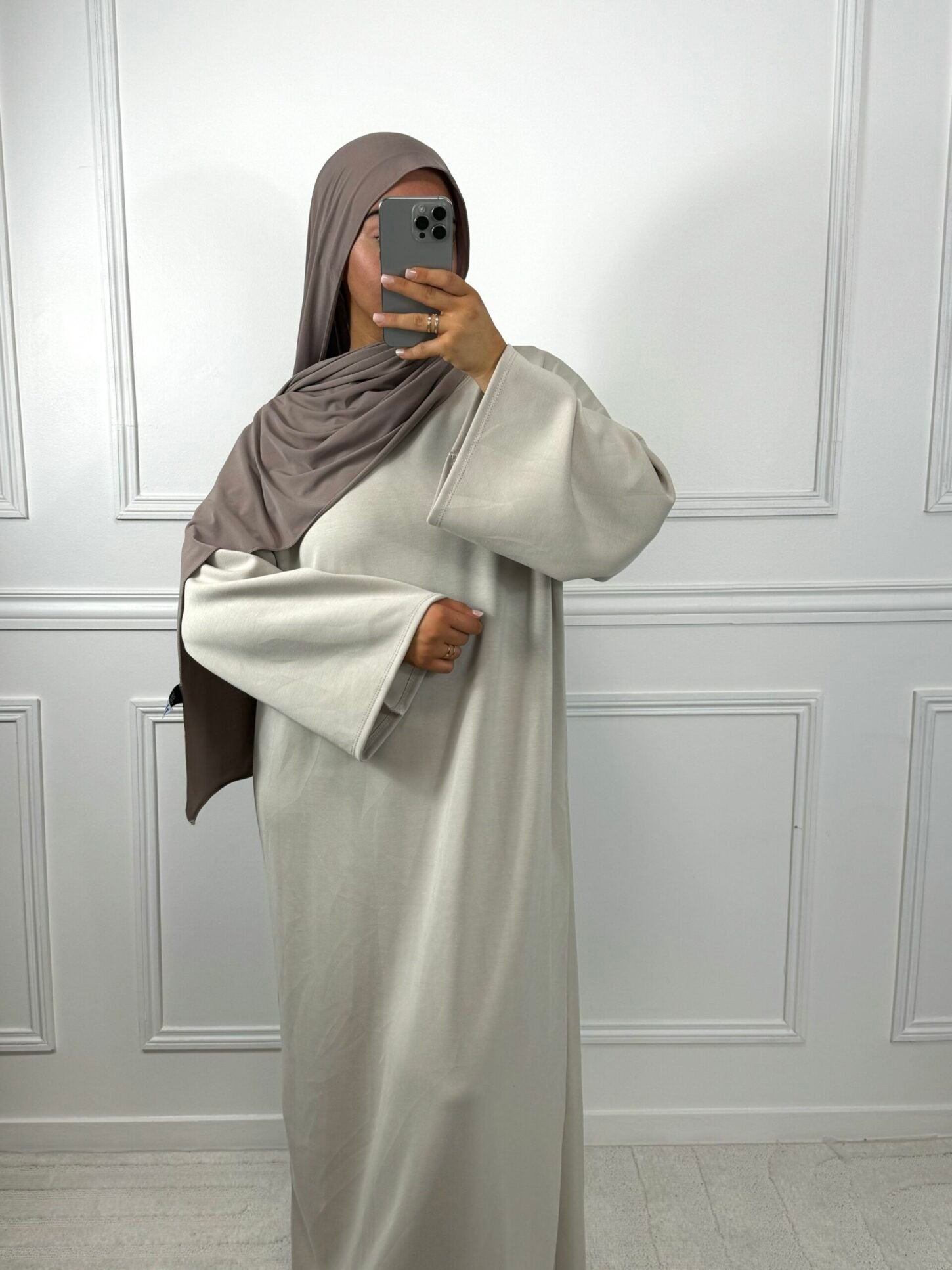 Abaya pull  - beige – Image 2