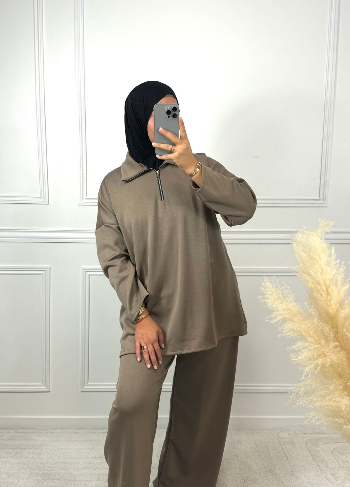 Aman - taupe – Image 3