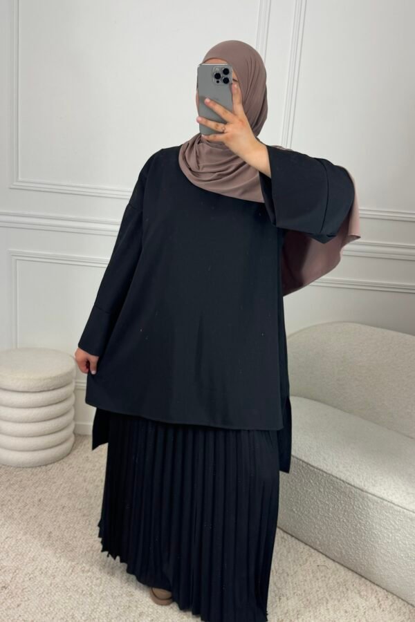 Long Top + Jupe Plissée – noir