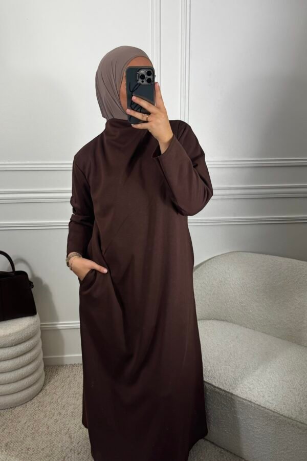 Abaya col montant – marron